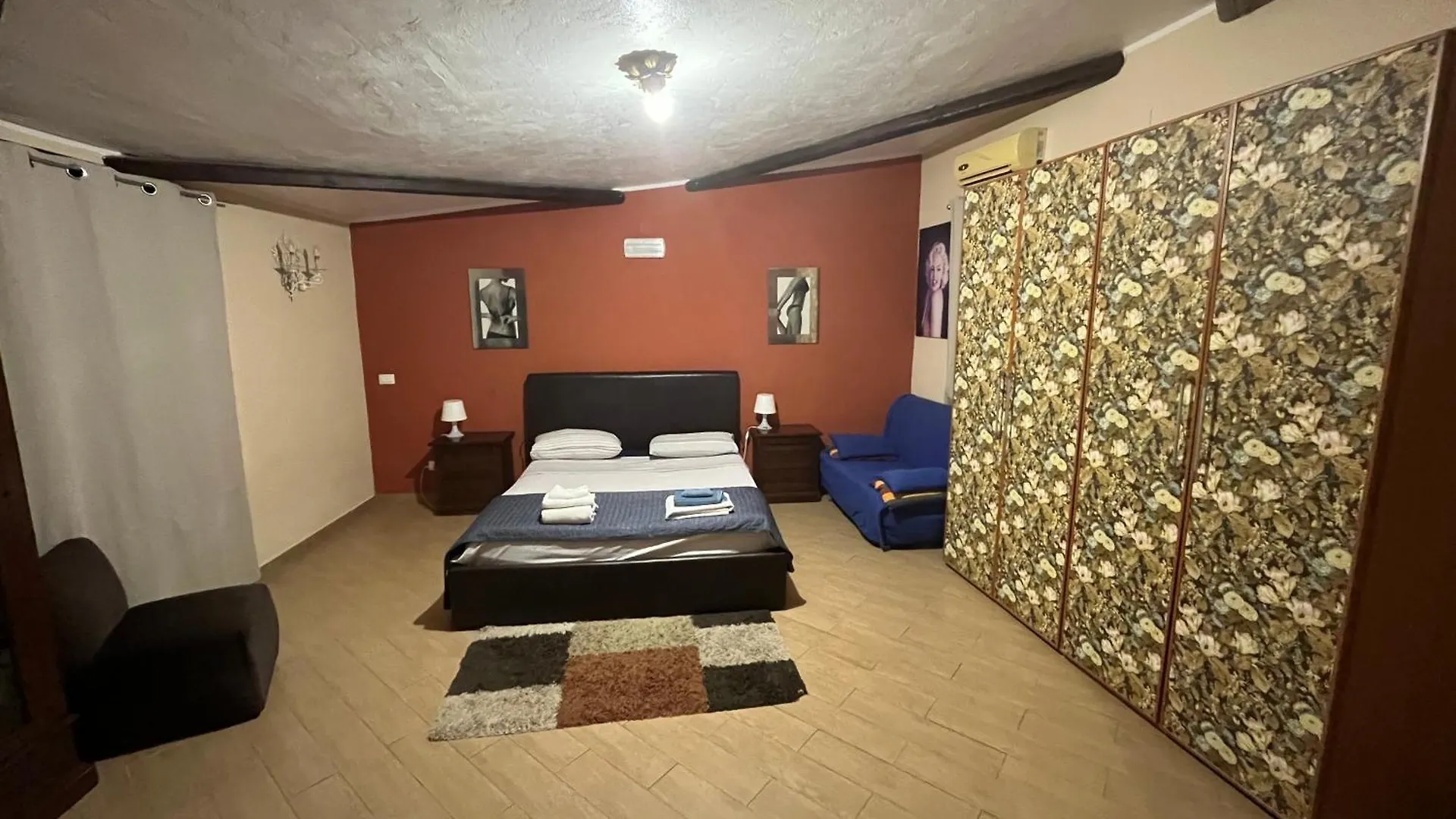 Camera Relax Riservata Intero Appartamento Carini Séjour chez l'habitant
